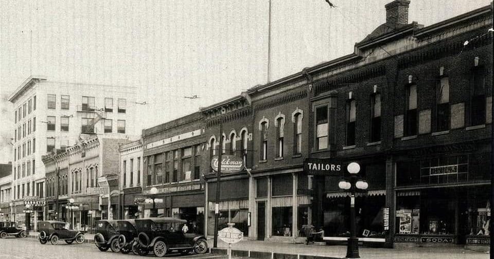 1920s–1960s – Growth & Early Identity